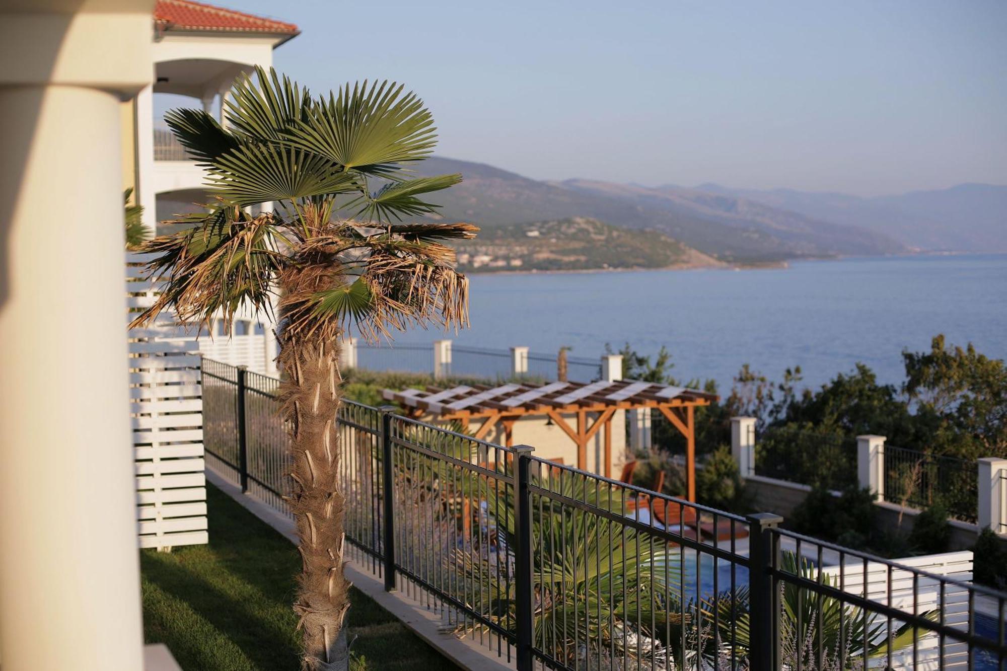 Apartments Poville Residence Povile Rum bild